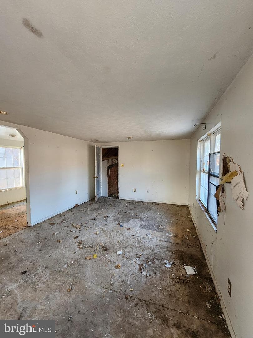 6824 Kent Road photo 10