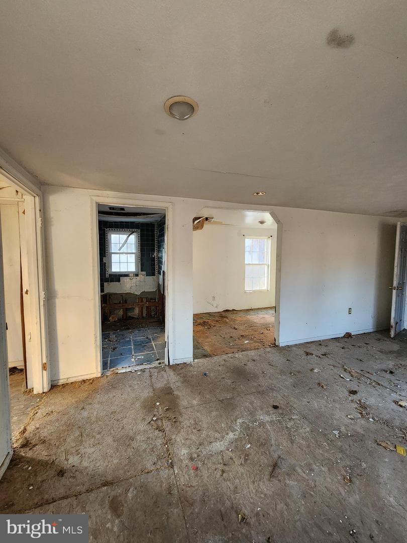 6824 Kent Road photo 9