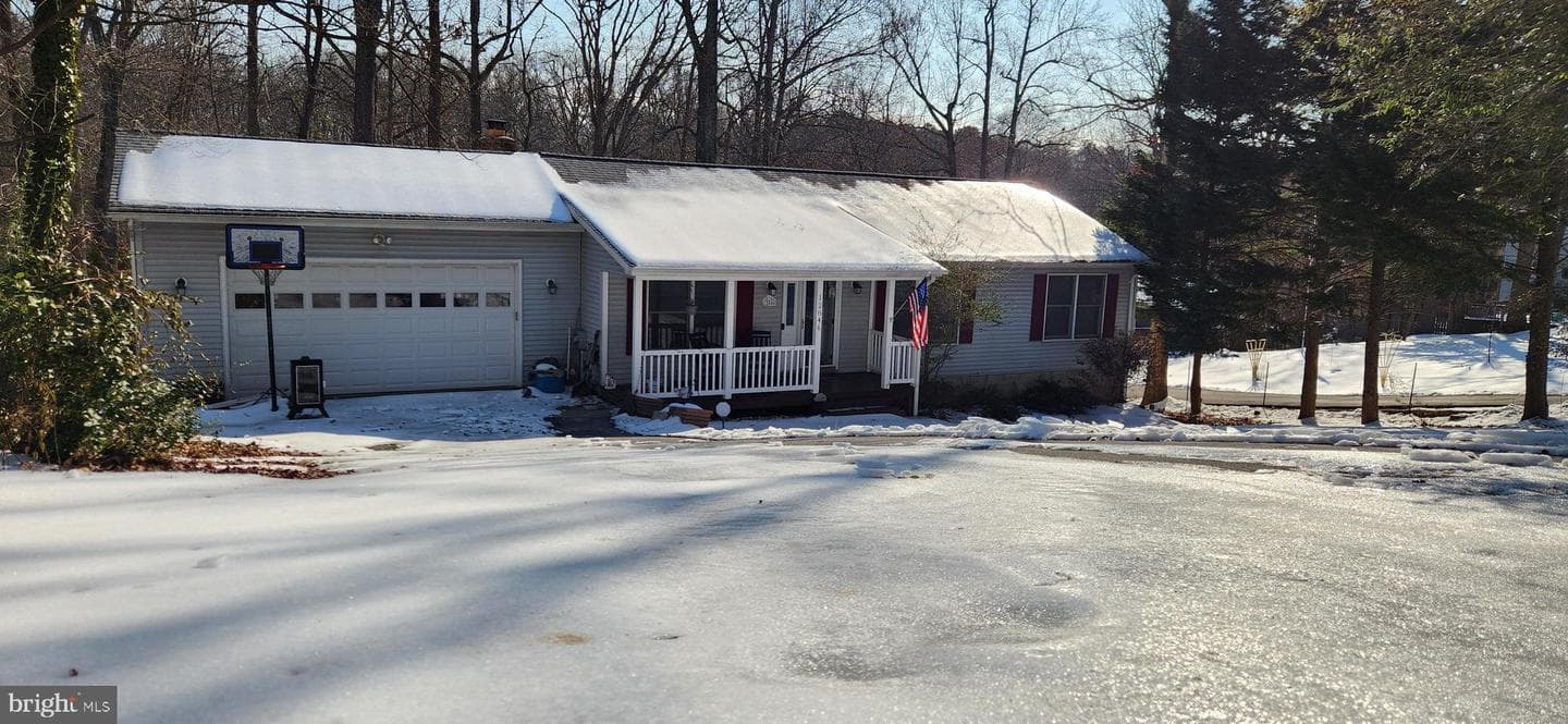 12846 Laurel Way photo 2