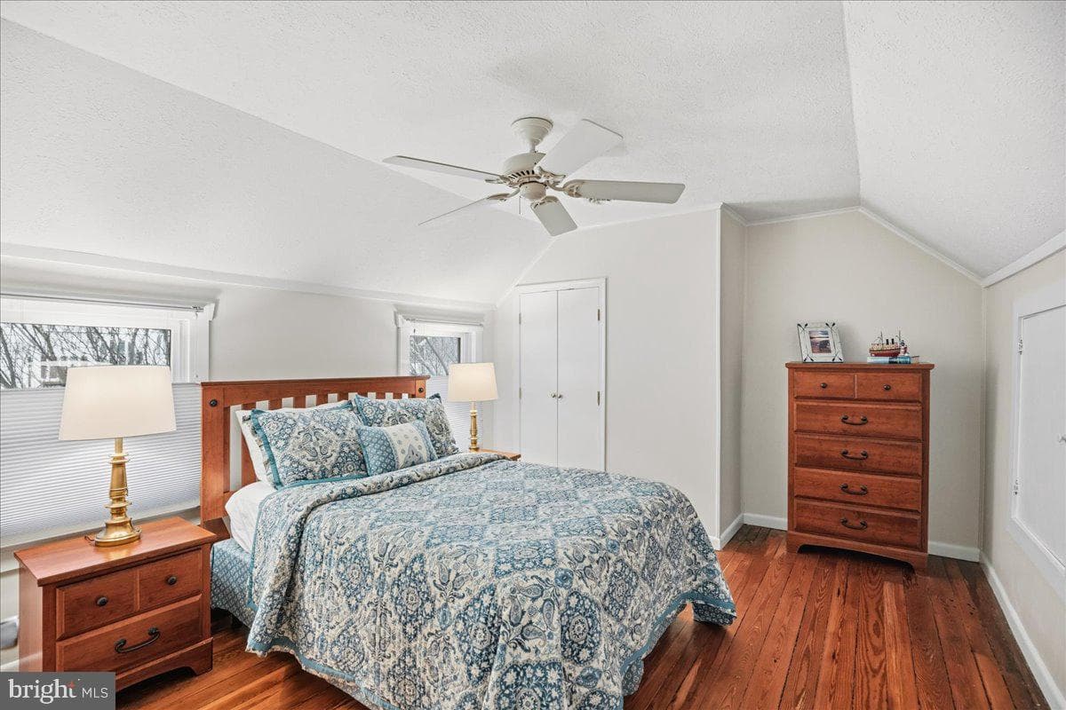 14382 Sedwick Avenue photo 51