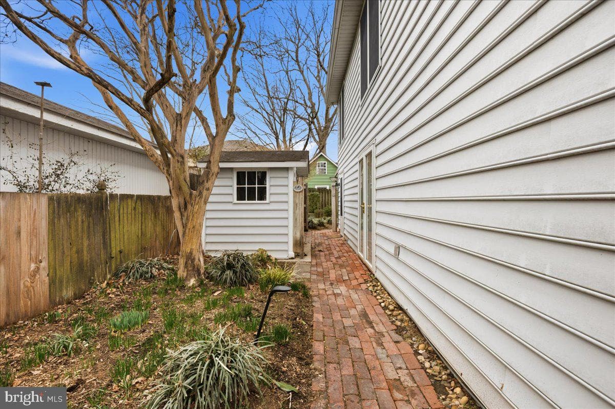 14382 Sedwick Avenue photo 67