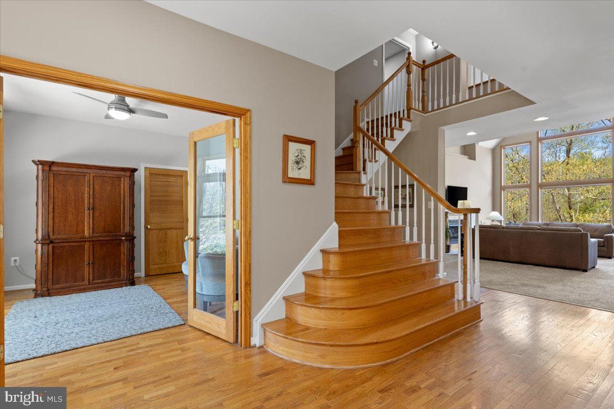 9345 Baker Street photo 12