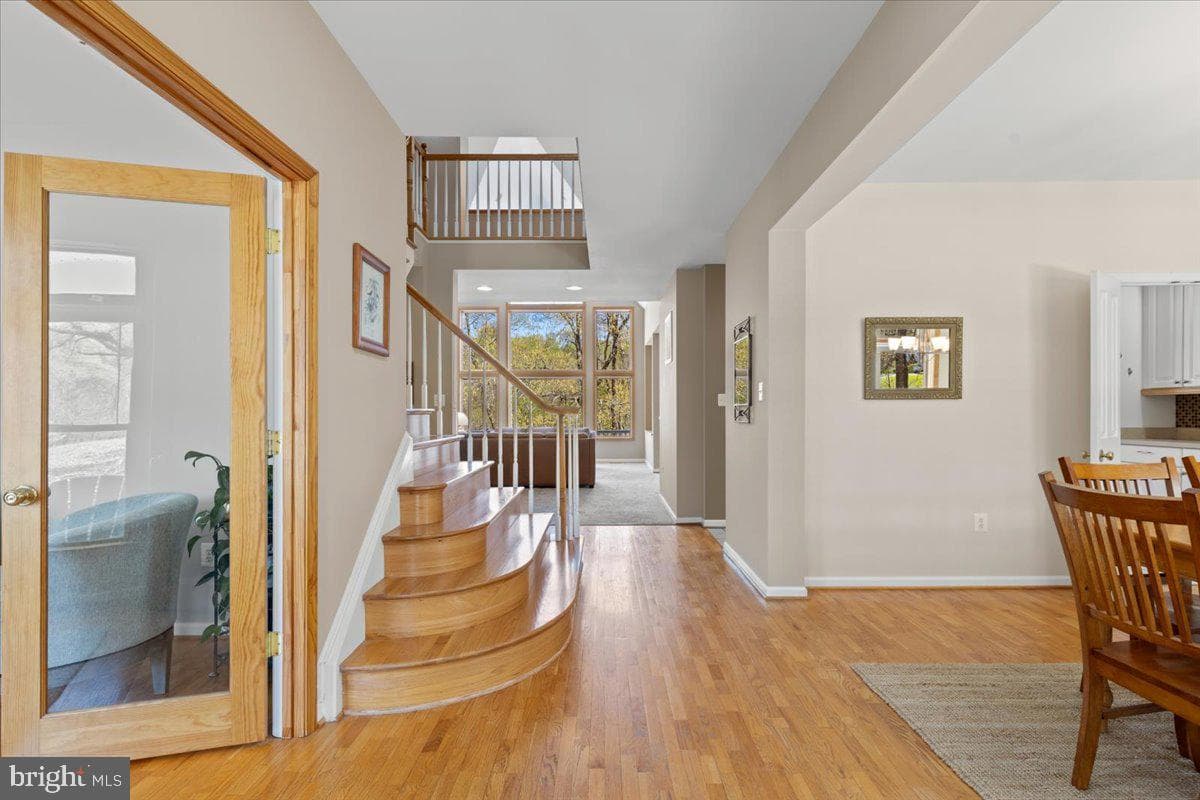 9345 Baker Street photo 13