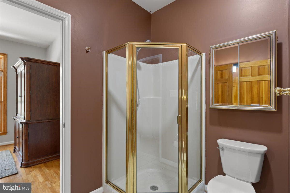 9345 Baker Street photo 17
