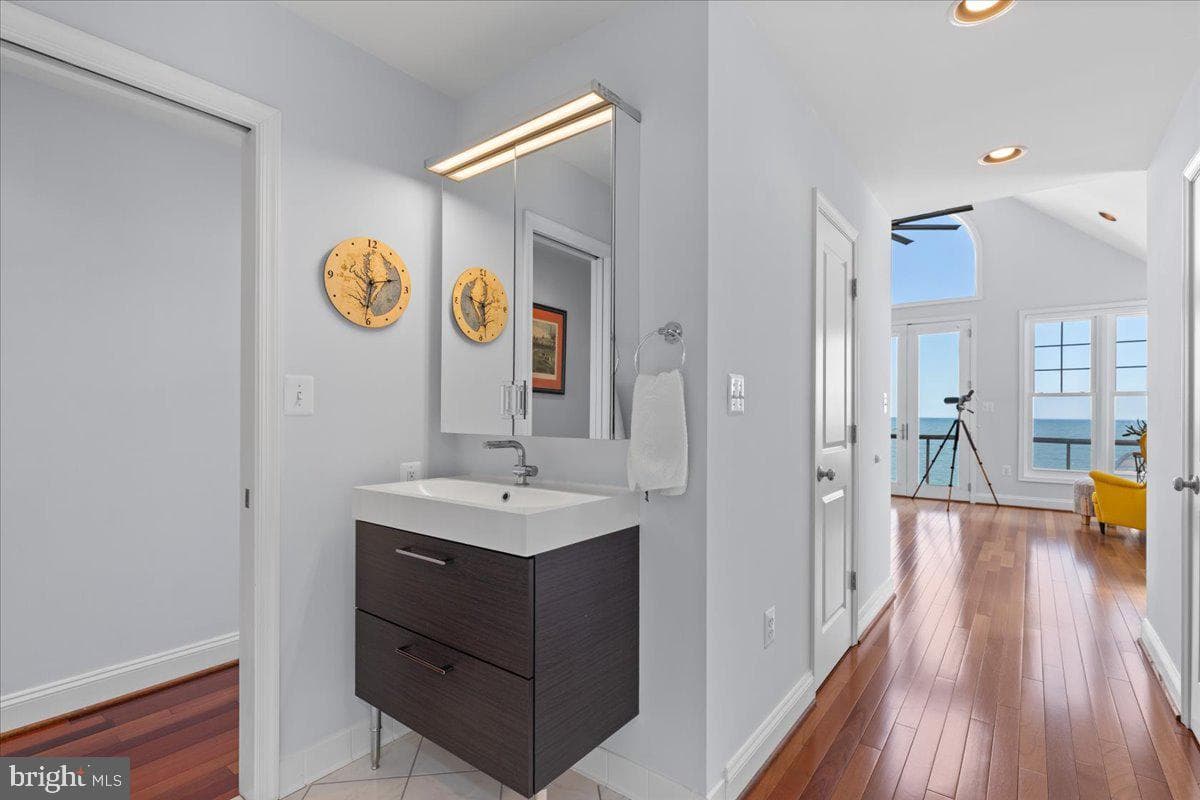 9230 Atlantic Avenue photo 45