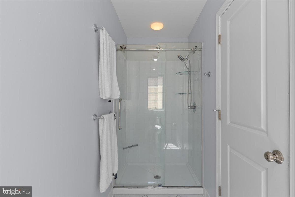 9230 Atlantic Avenue photo 46