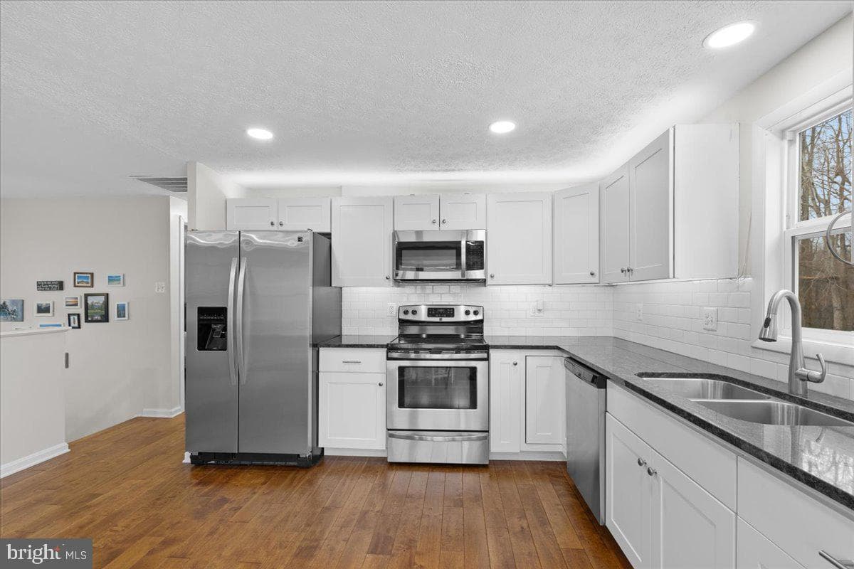 4100 Cassell Boulevard photo 12