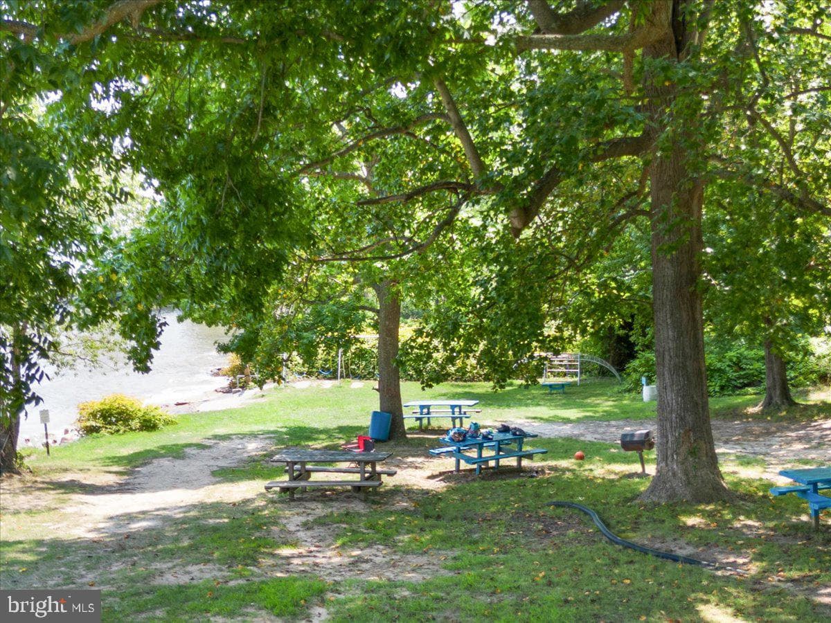 4100 Cassell Boulevard photo 37