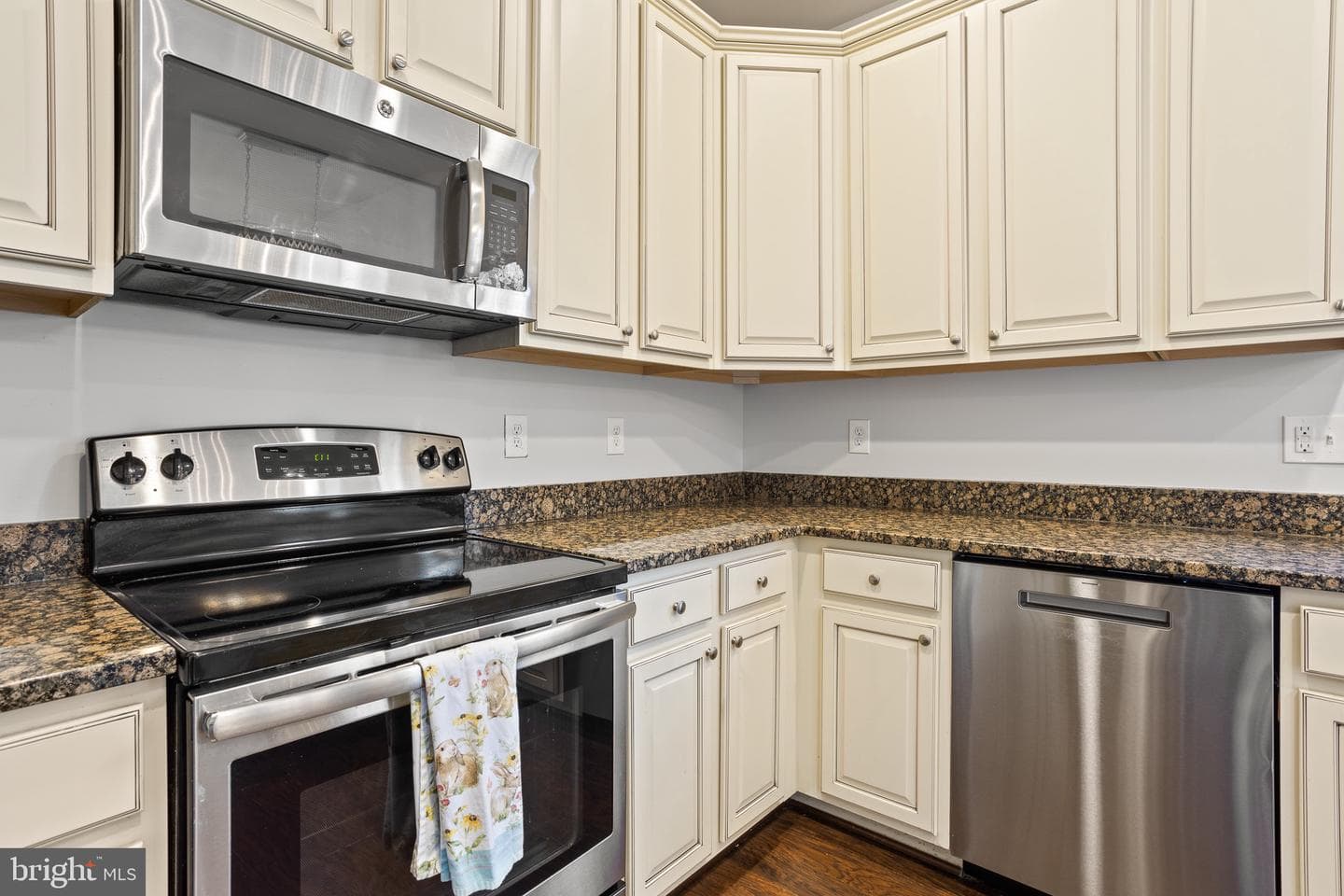 4335 Pleasant Court photo 7