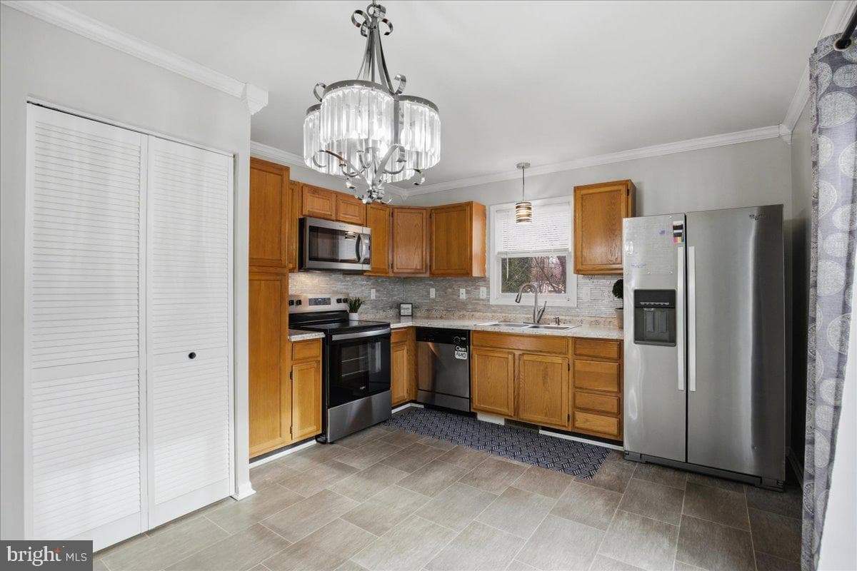 715 Willow Road photo 13
