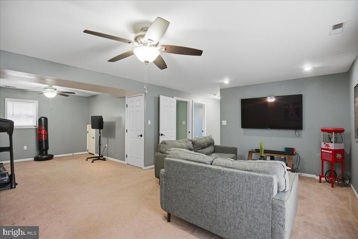 715 Willow Road photo 27