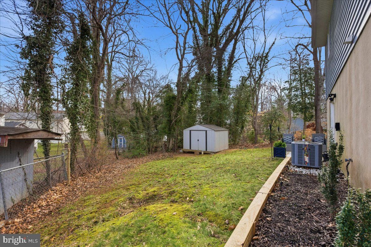 715 Willow Road photo 38