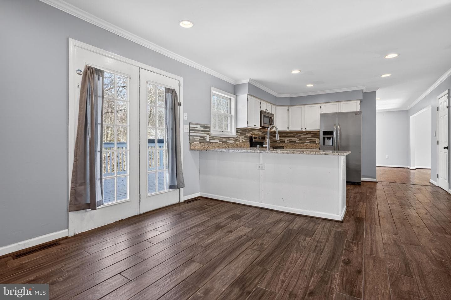 481 Saddle Court photo 12