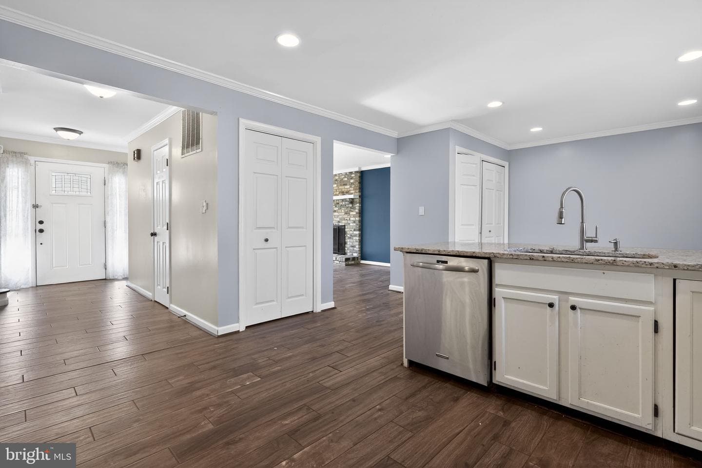 481 Saddle Court photo 19
