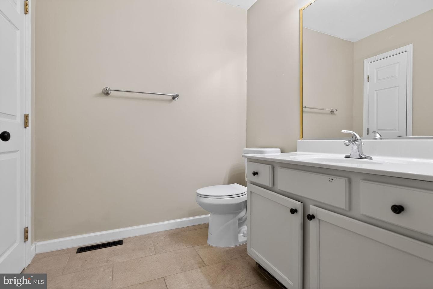481 Saddle Court photo 23