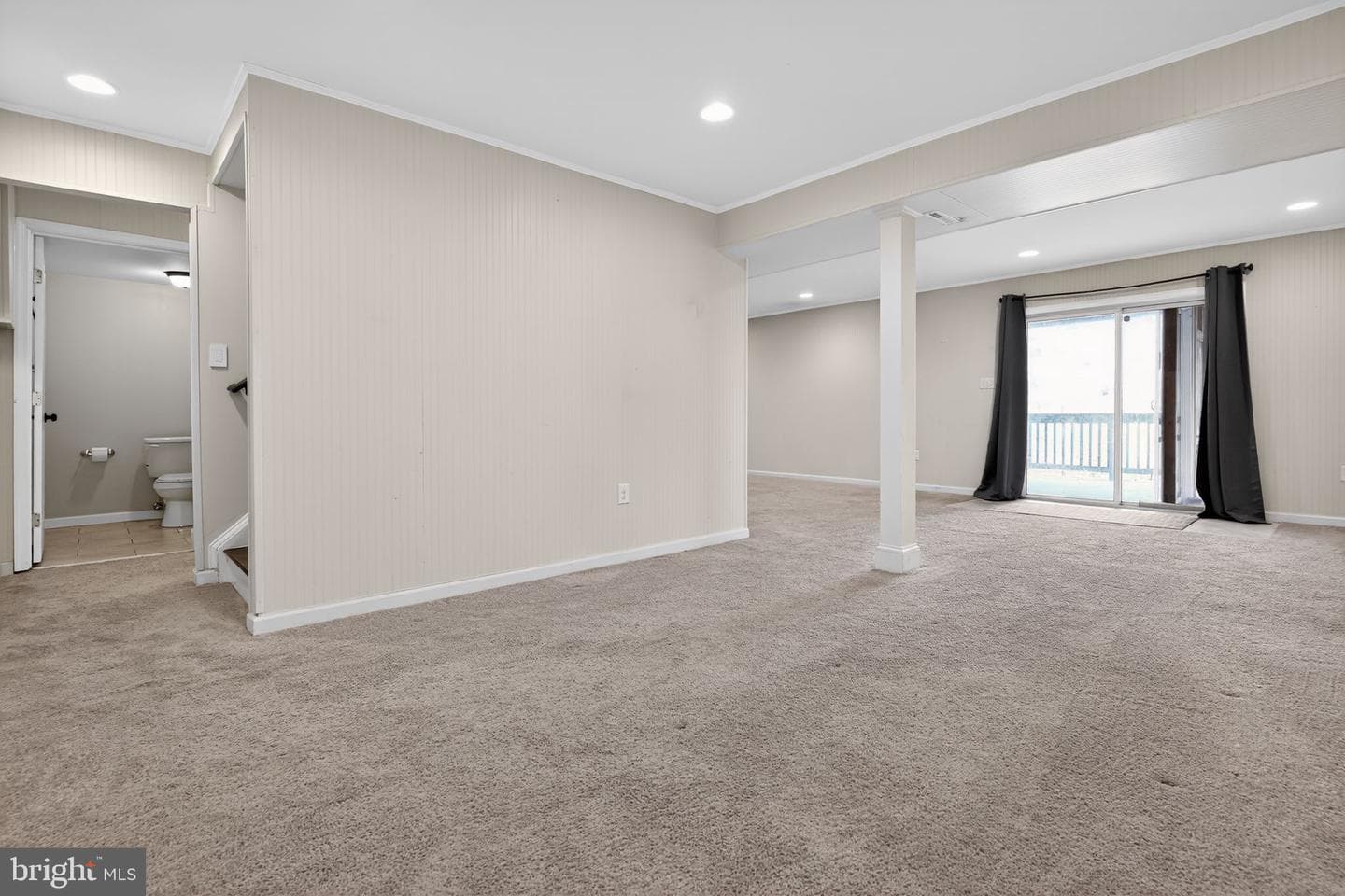 481 Saddle Court photo 31