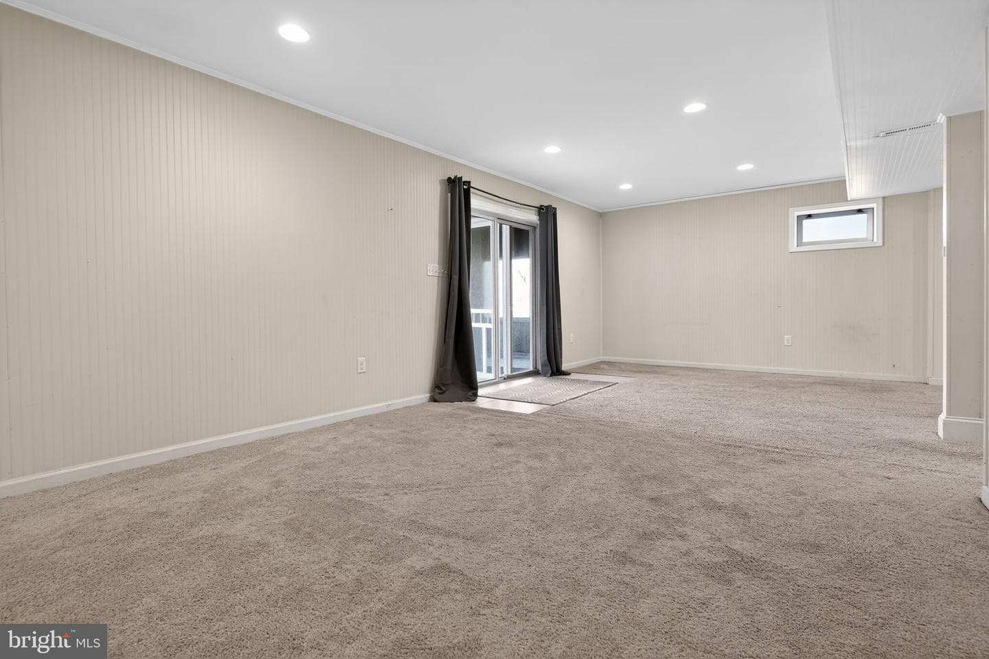 481 Saddle Court photo 36