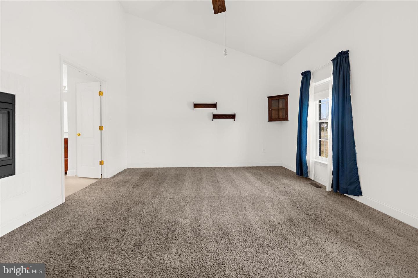 615 Patuxent Reach Drive photo 37