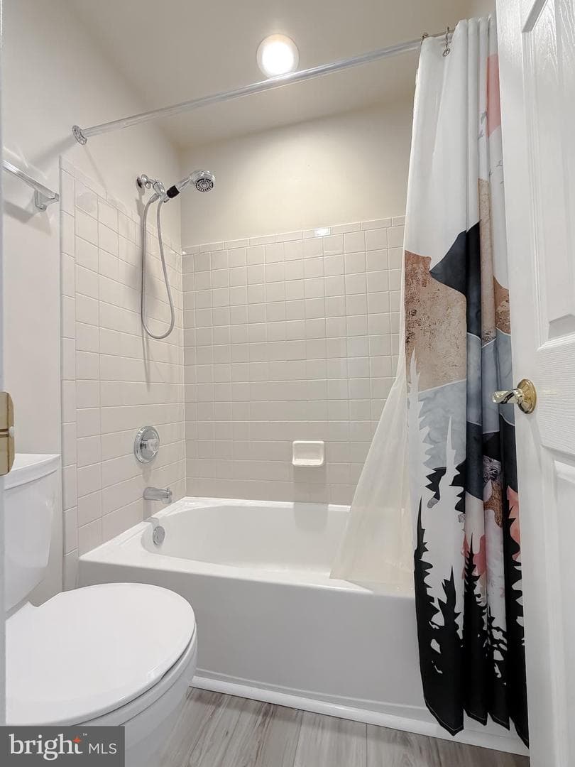 637 Ruxton Road #76 photo 53