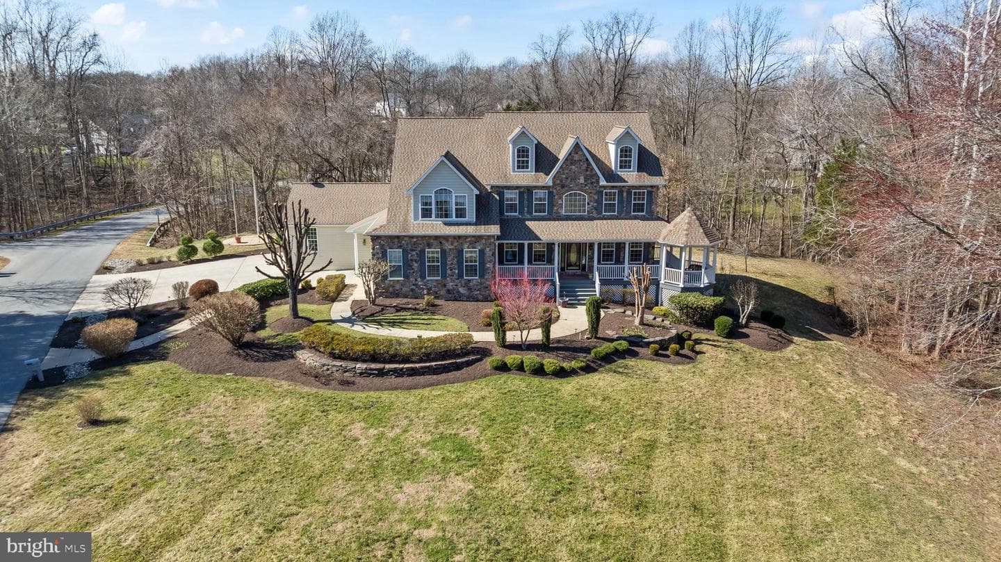 5 Cross Point Drive, Owings