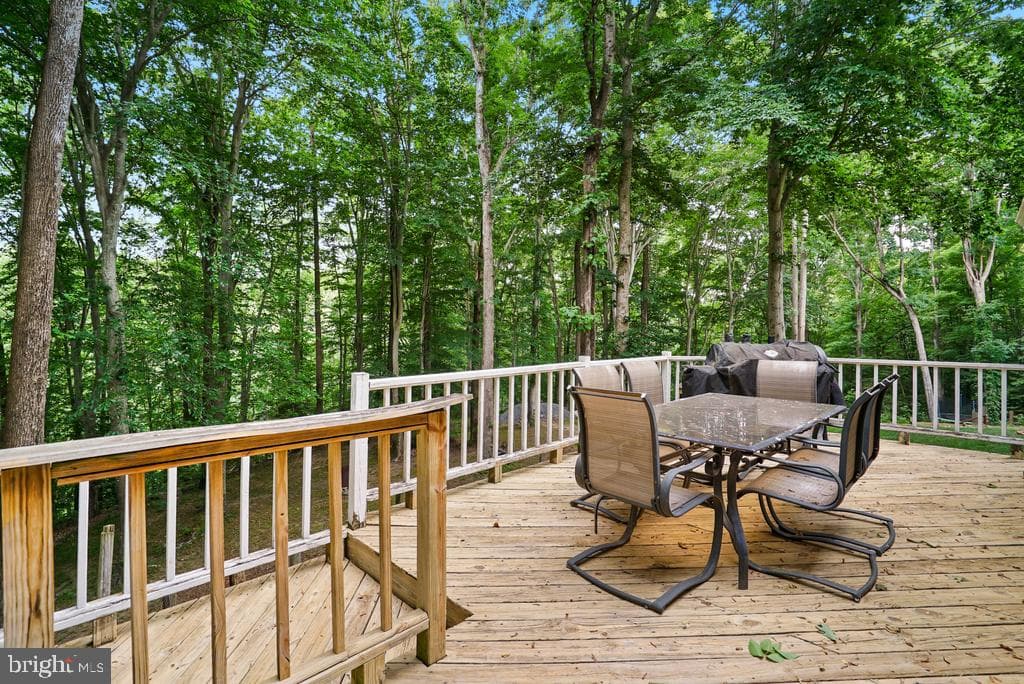 8566 Stock Drive photo 8