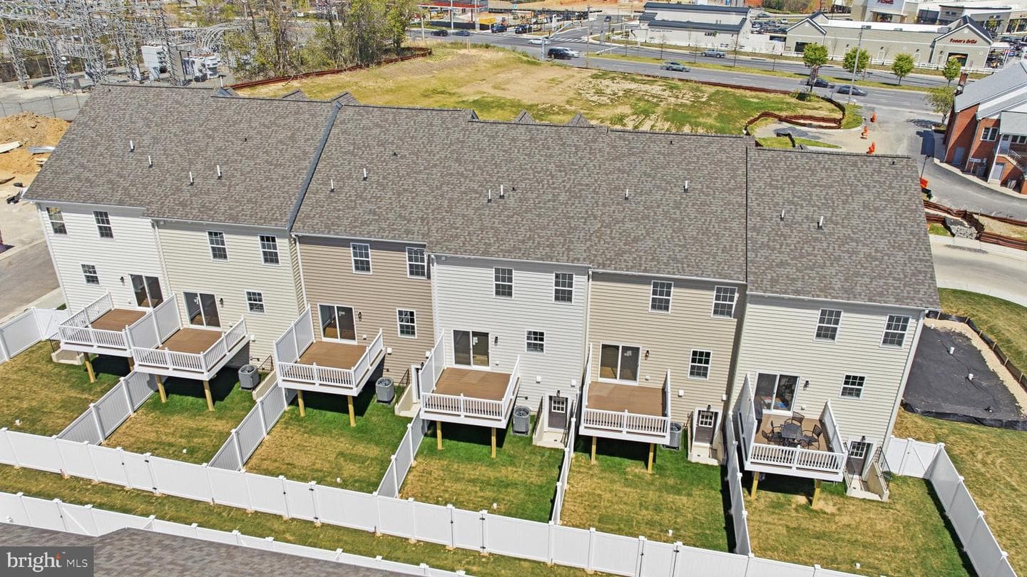 106 Potomac Court photo 47