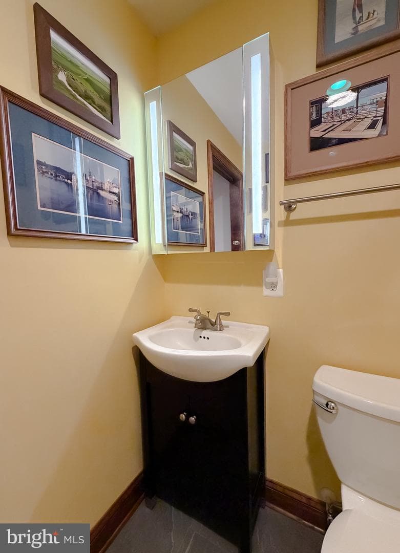 1586 Laurel Road photo 45