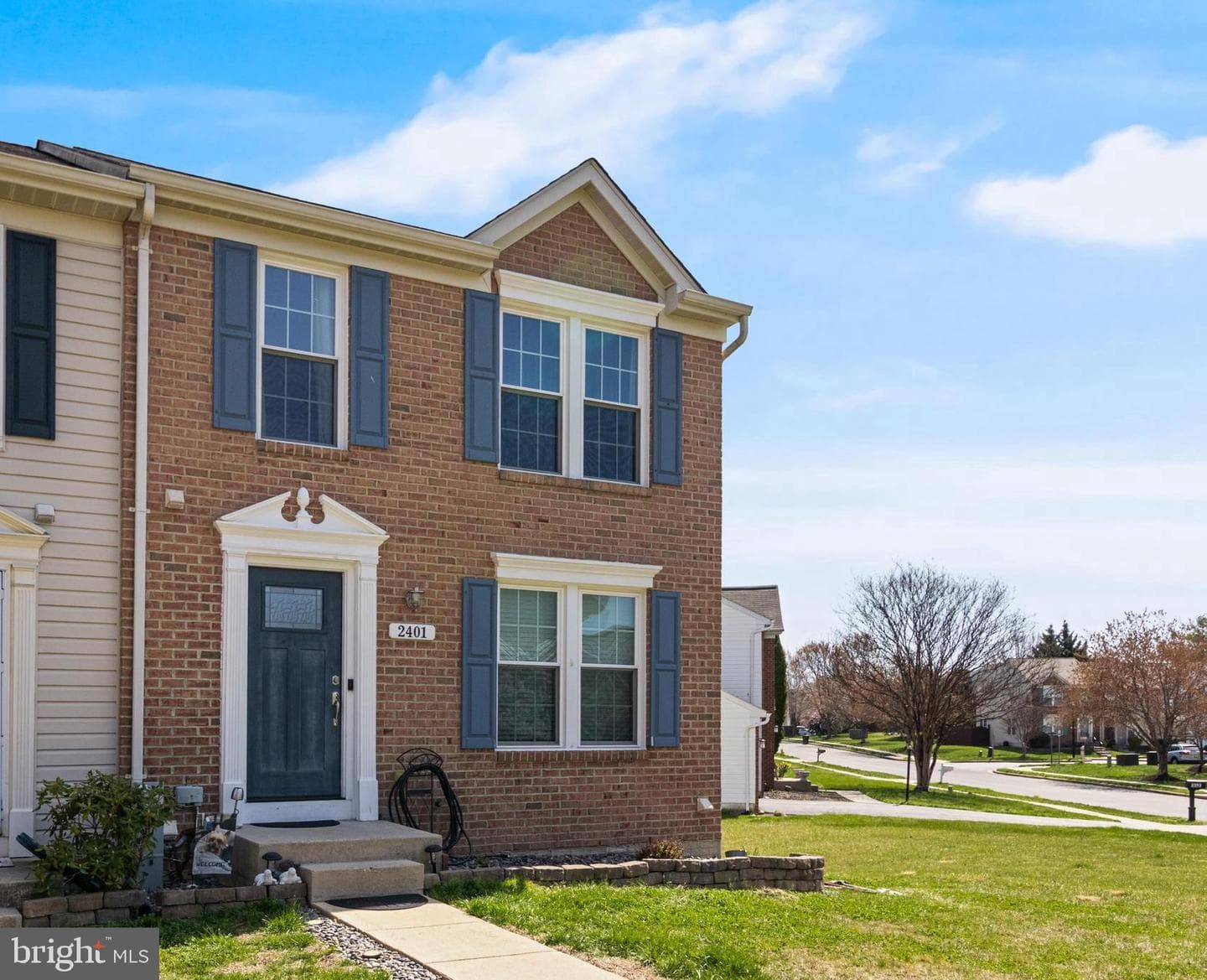 2401 Green Leaf Terrace photo 3