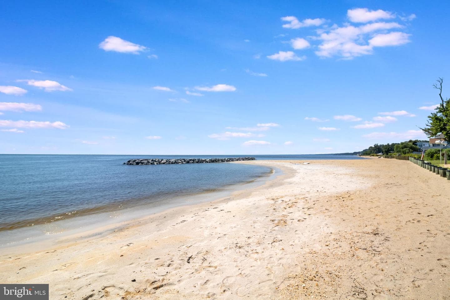 2818 Beach Drive photo 8
