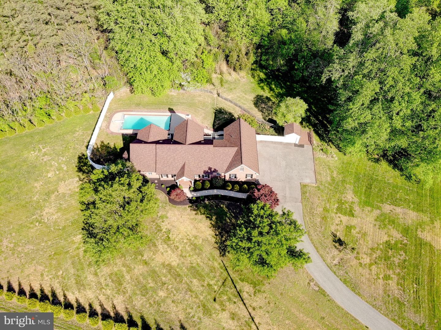 1050 Fowler Road photo 69