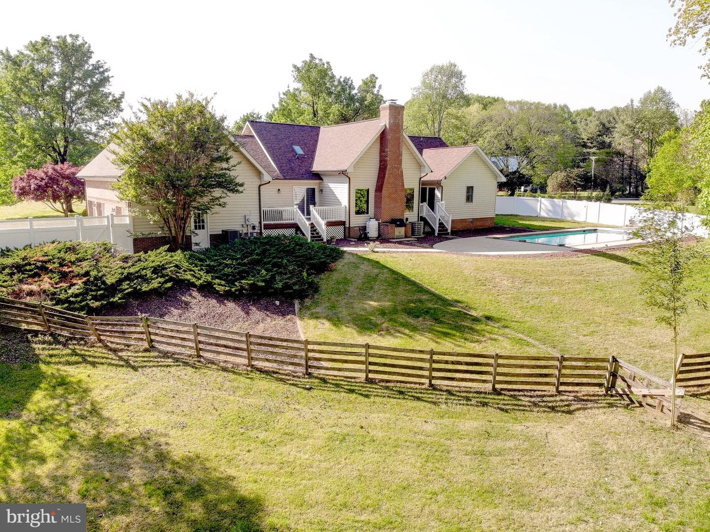 1050 Fowler Road photo 72