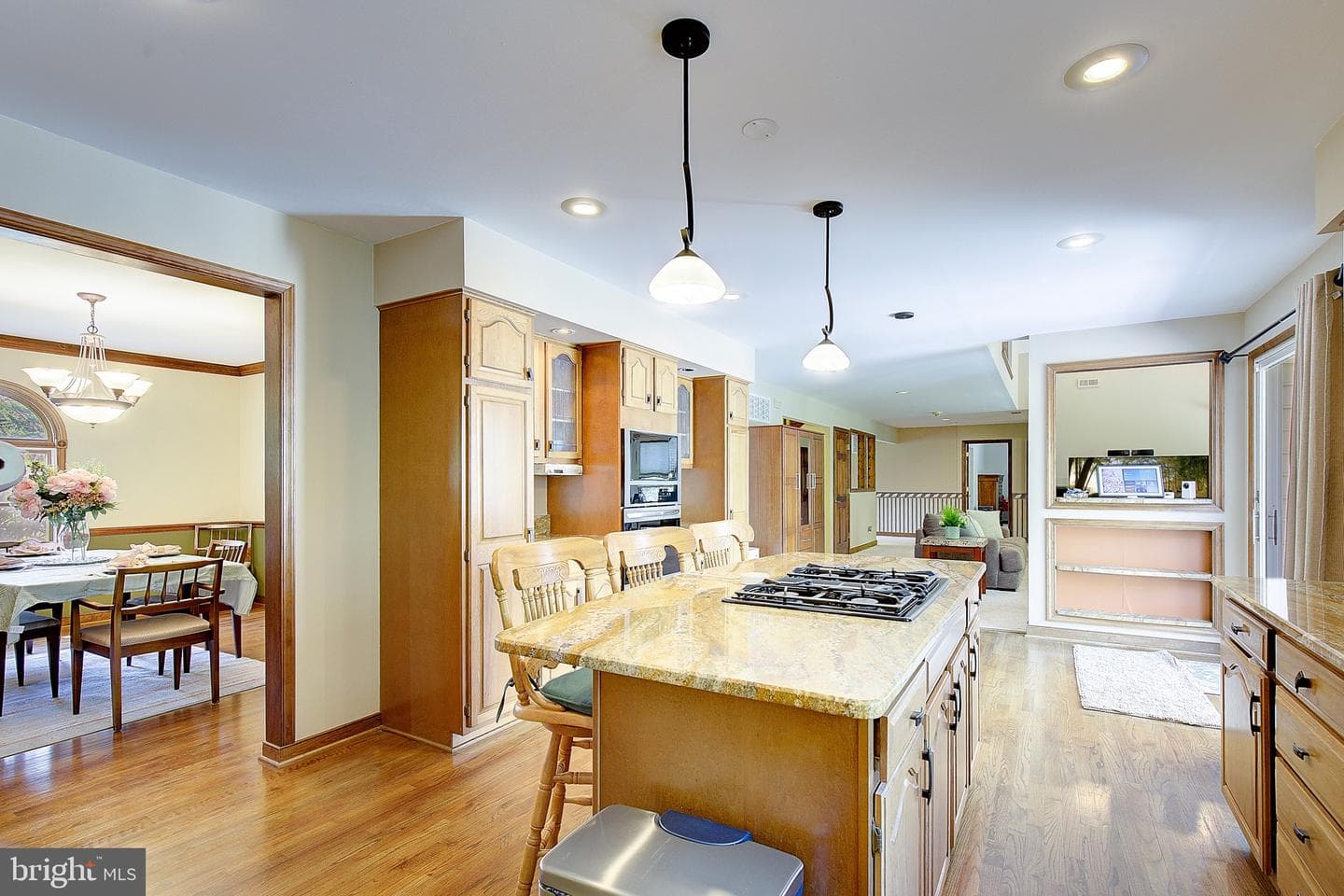 1050 Fowler Road photo 8