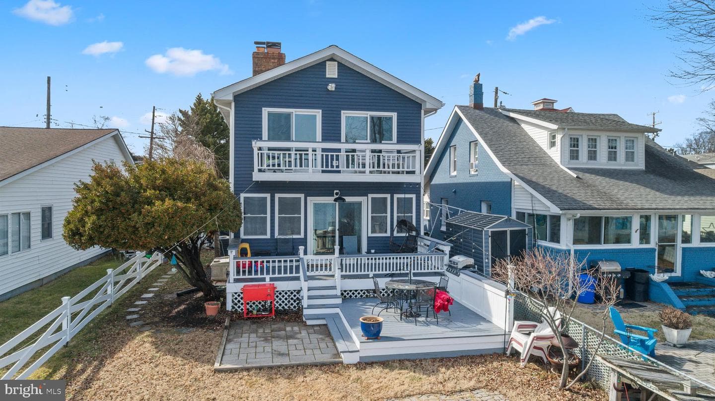 8223 C Street photo 35