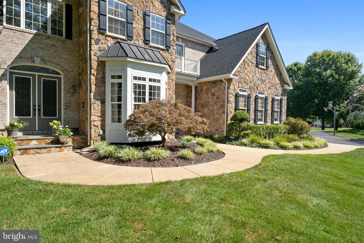 3120 Lacrosse Court photo 3