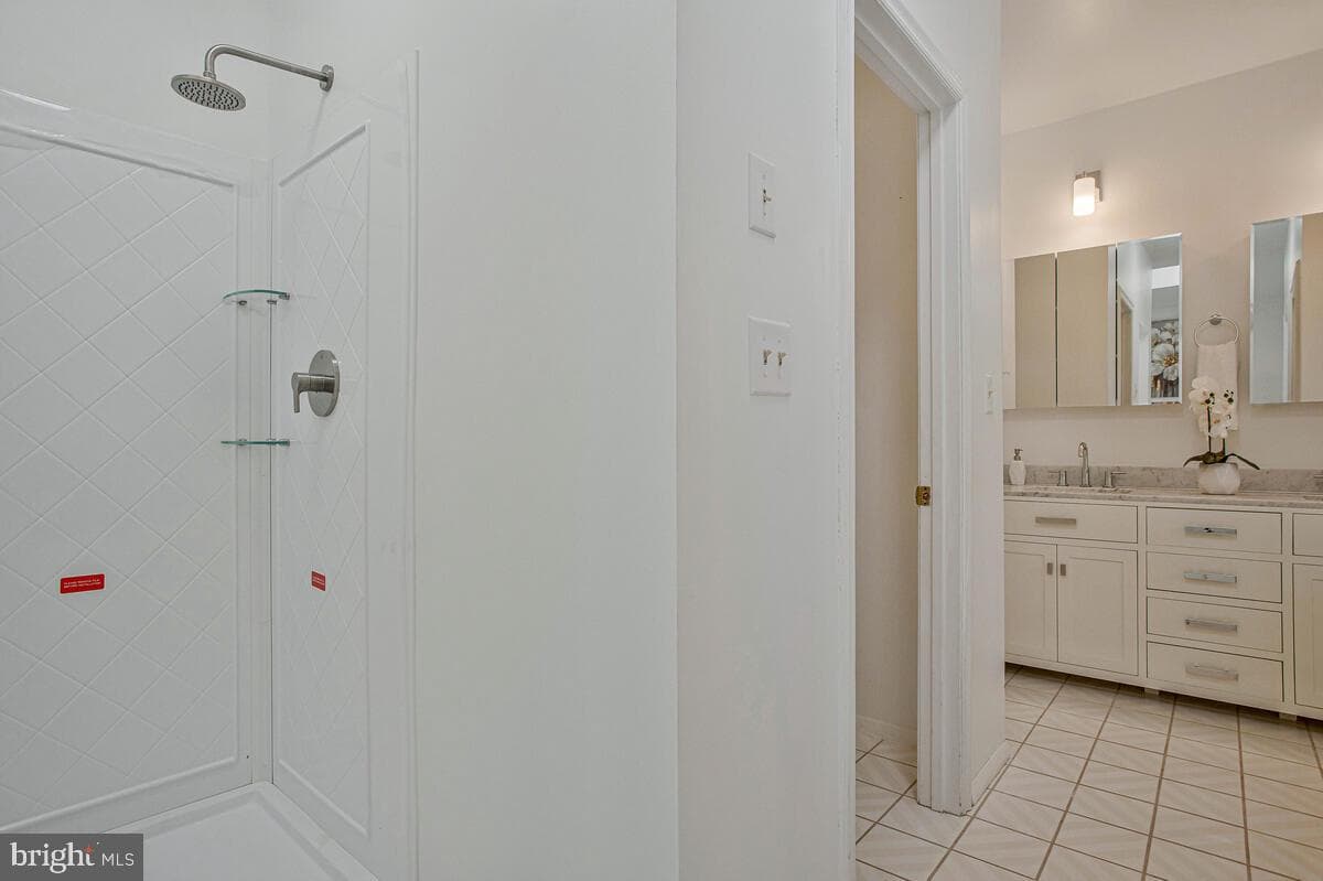 4200 Henry Court photo 32