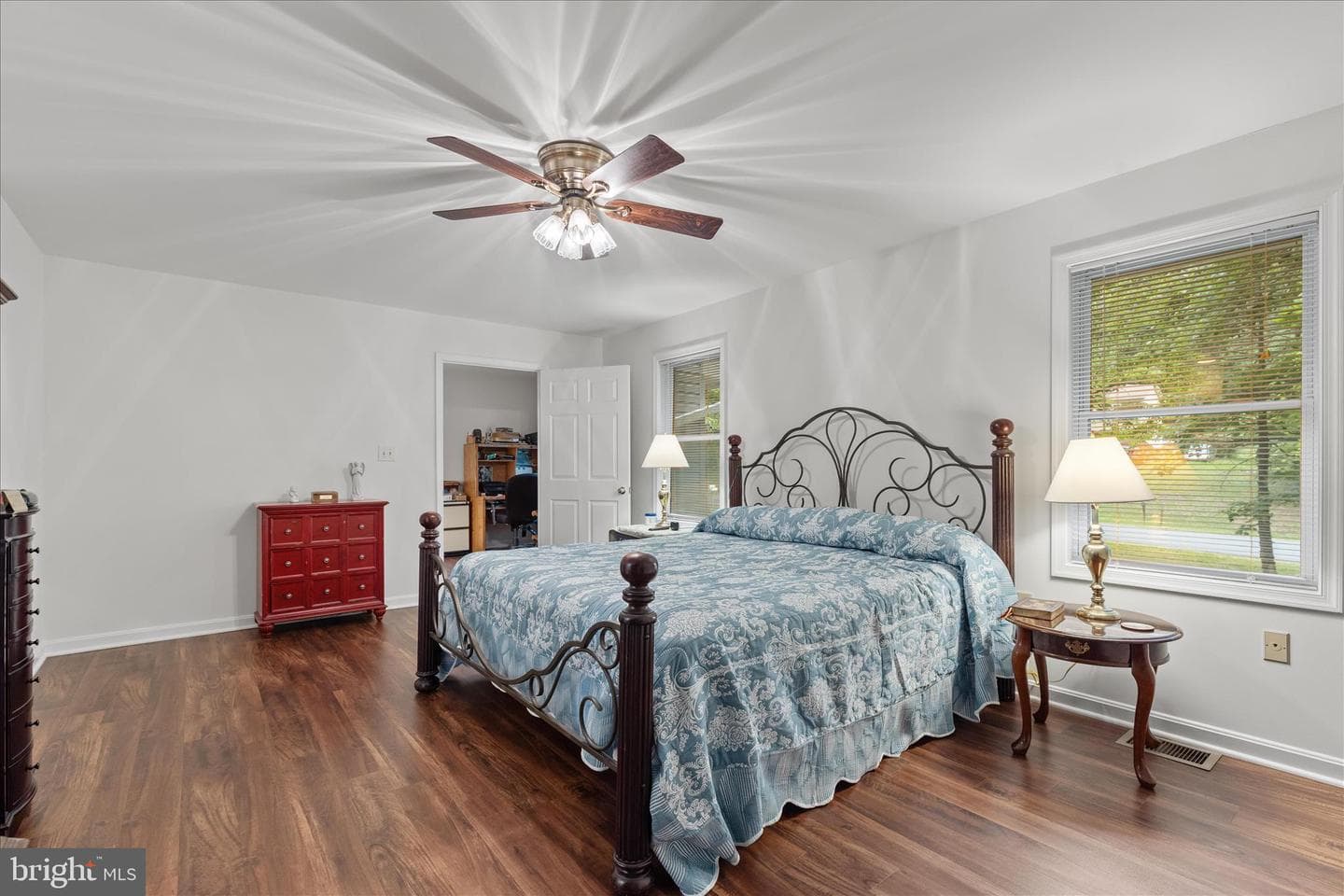 4111 Pinewood Terrace photo 11