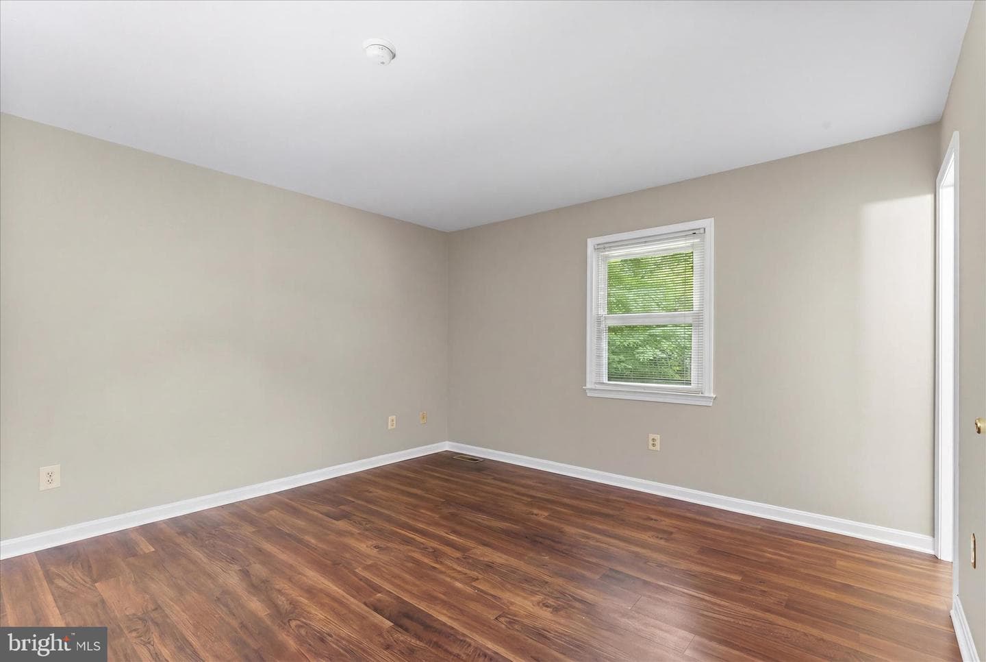 4111 Pinewood Terrace photo 17
