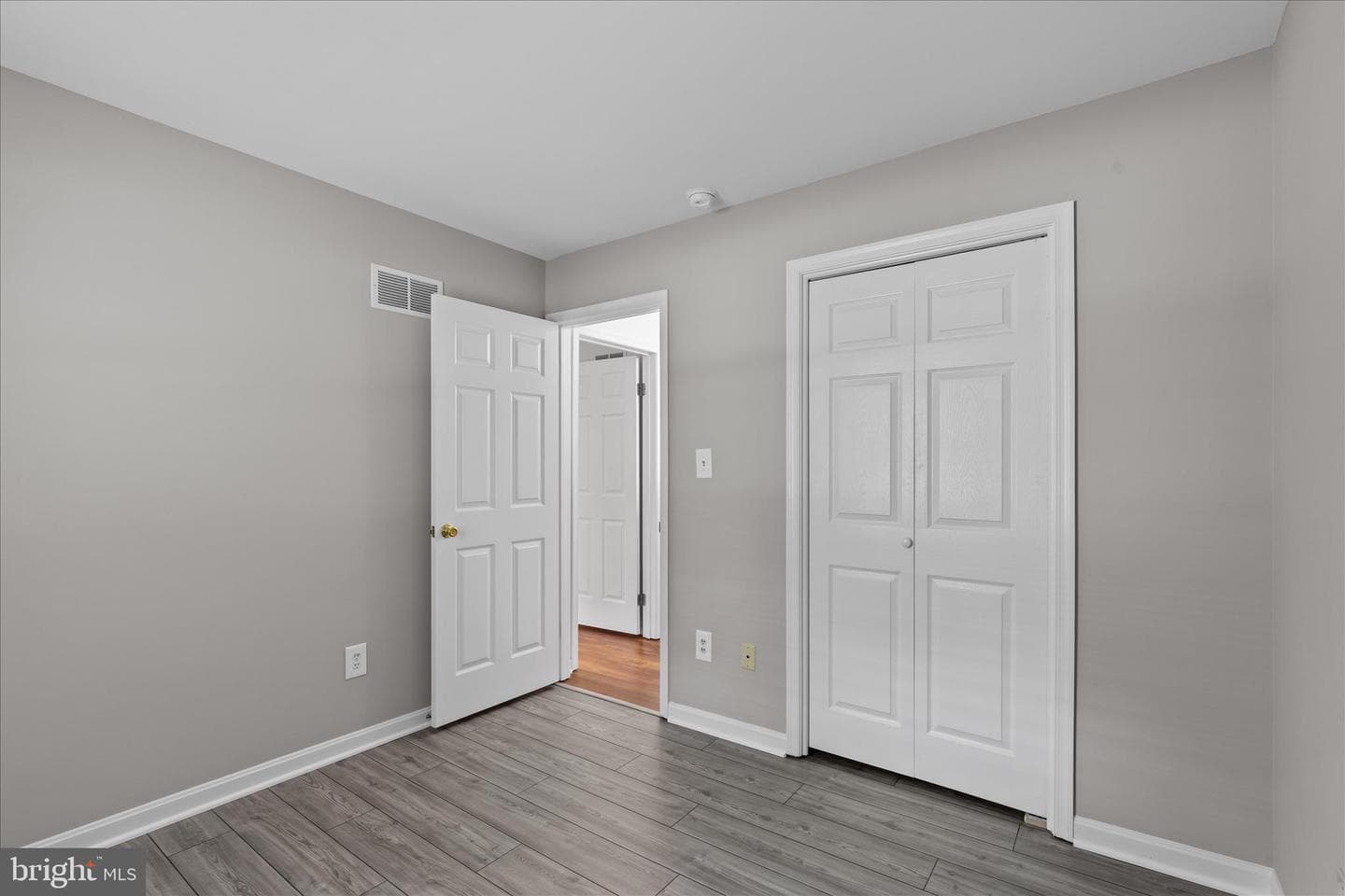 4111 Pinewood Terrace photo 21