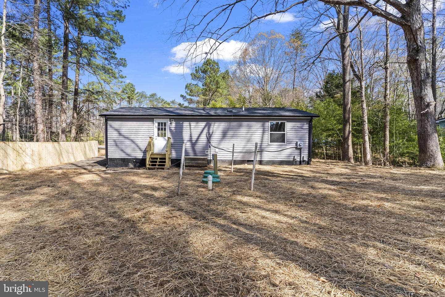 1207 Pinecrest Court photo 18