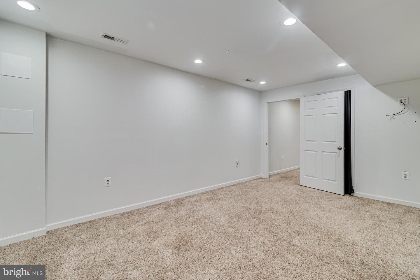 5017 Brandywine Street photo 33