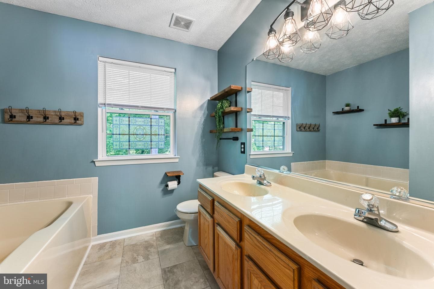 12490 Coyote Court photo 14