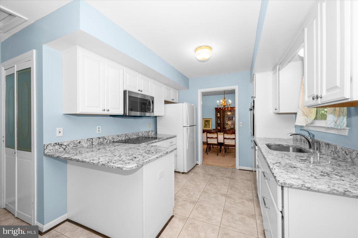 2614 Apple Way photo 10
