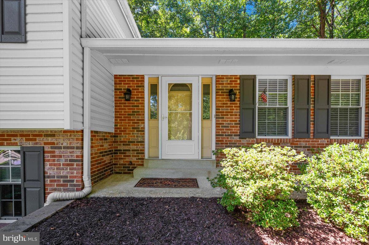 2614 Apple Way photo 2