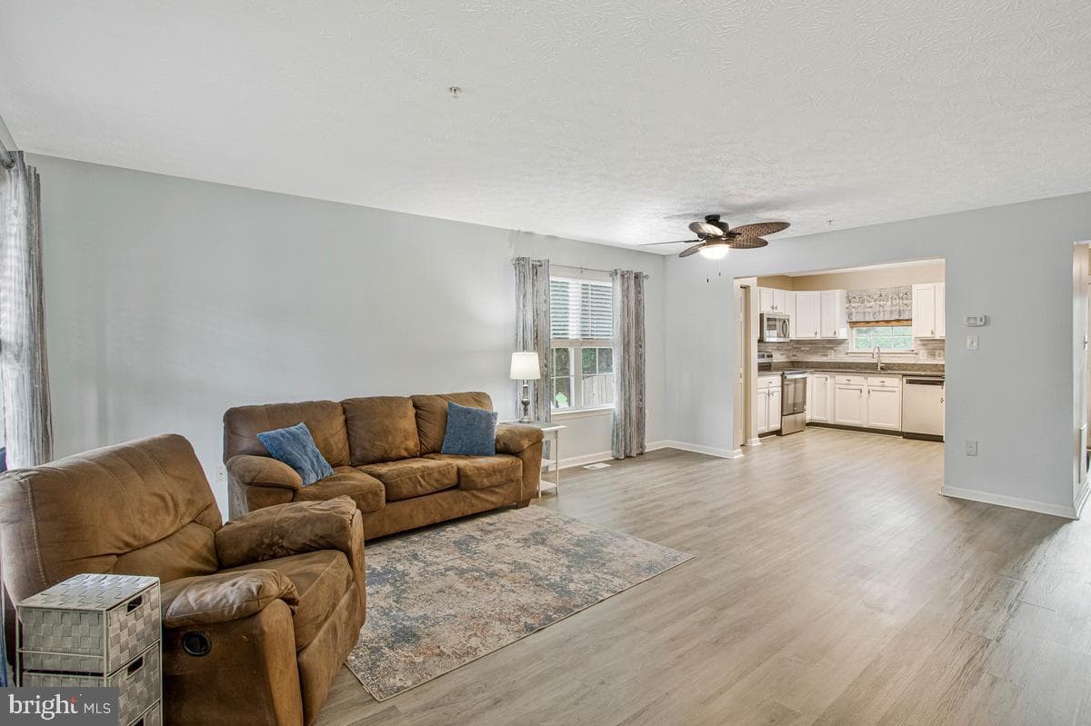 8199 Woodland Lane photo 14