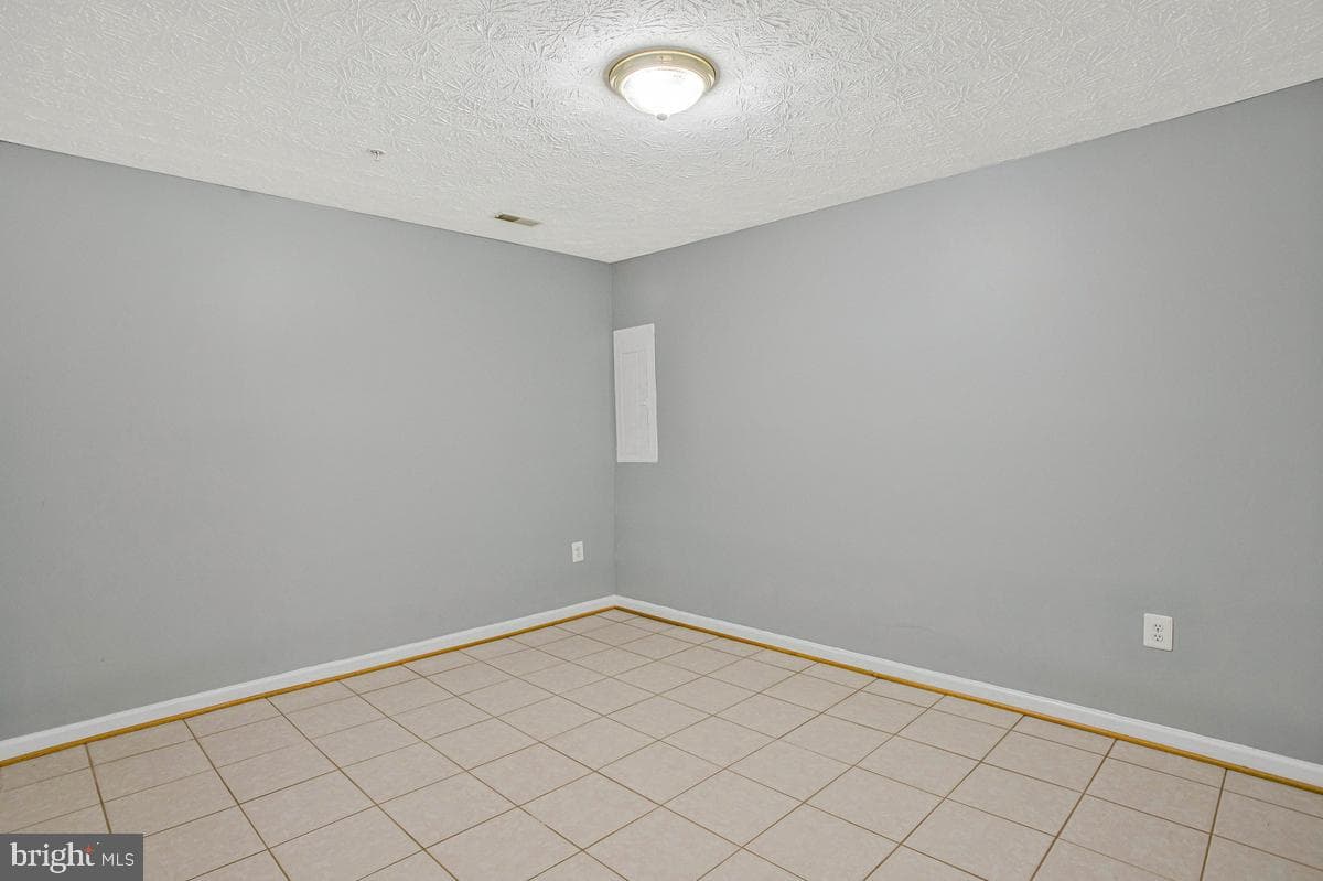 8199 Woodland Lane photo 31