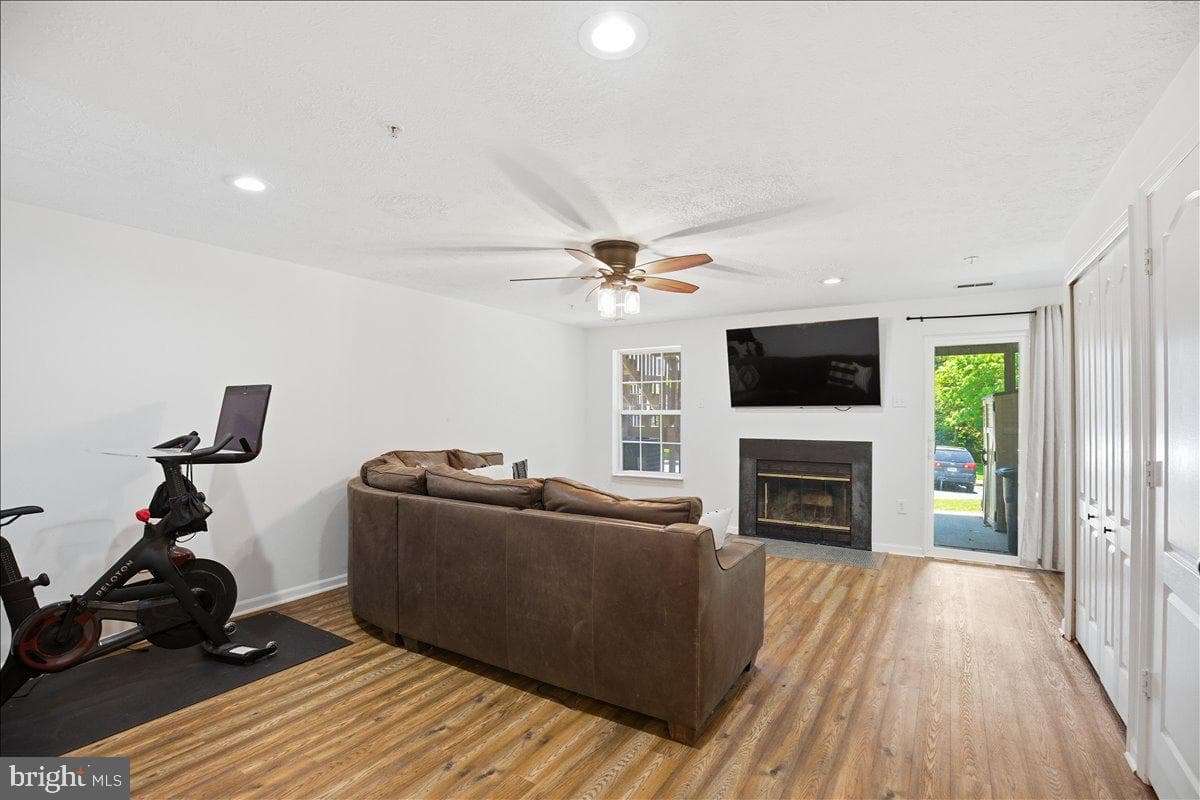 8153 Woodland Lane photo 20