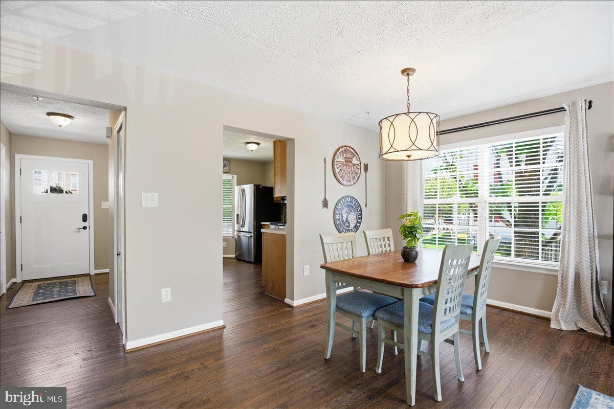 8153 Woodland Lane photo 7