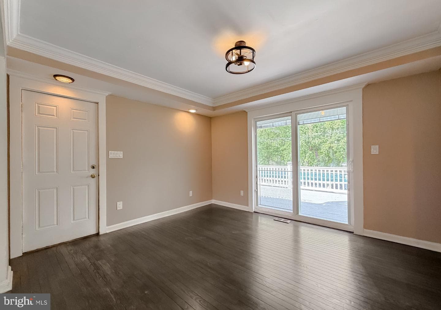 2420 Cecil Lane photo 23