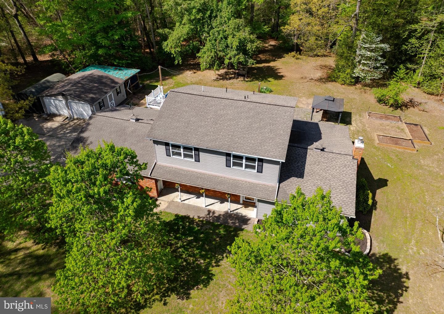 2420 Cecil Lane photo 4