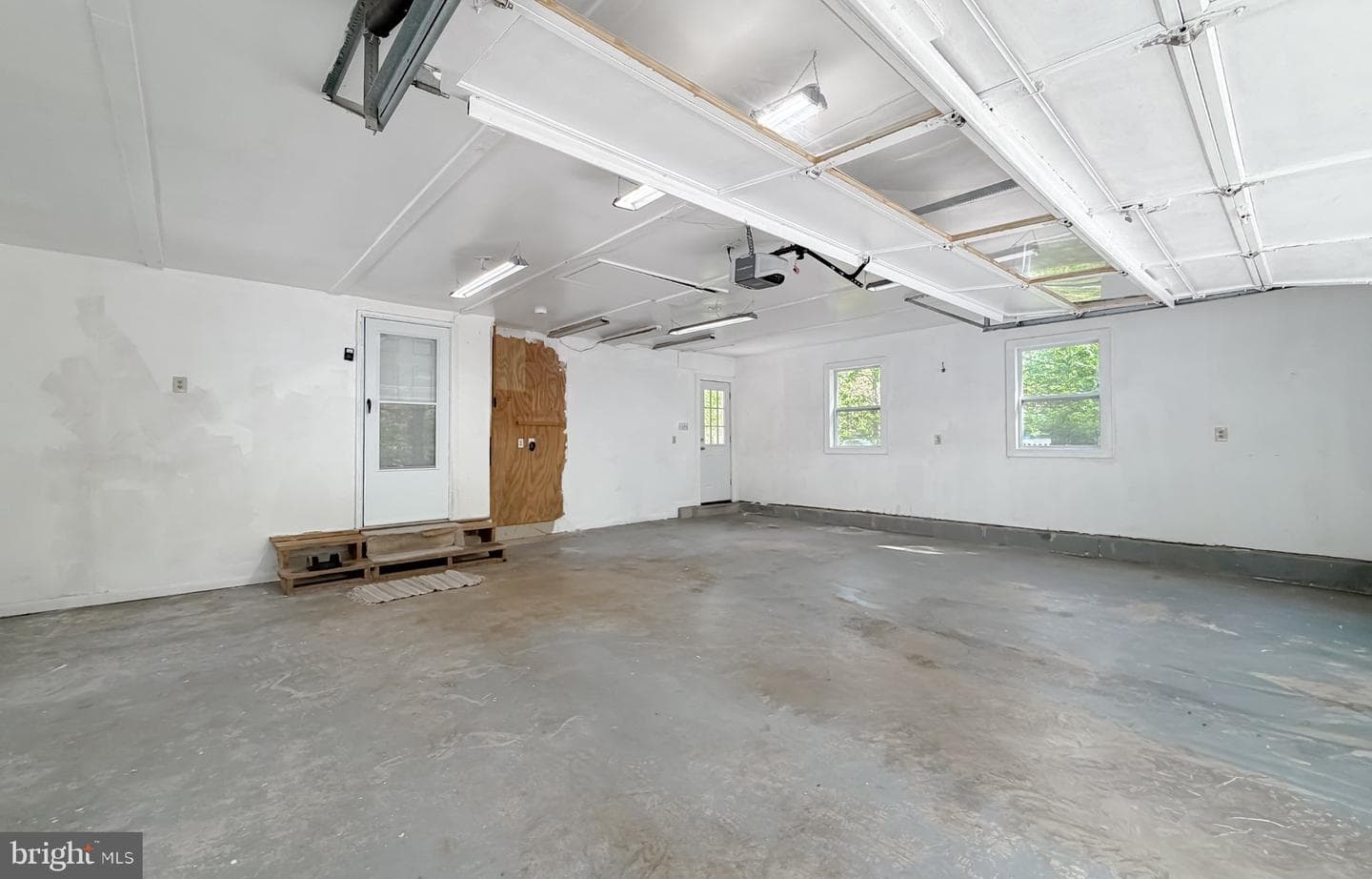 2420 Cecil Lane photo 55